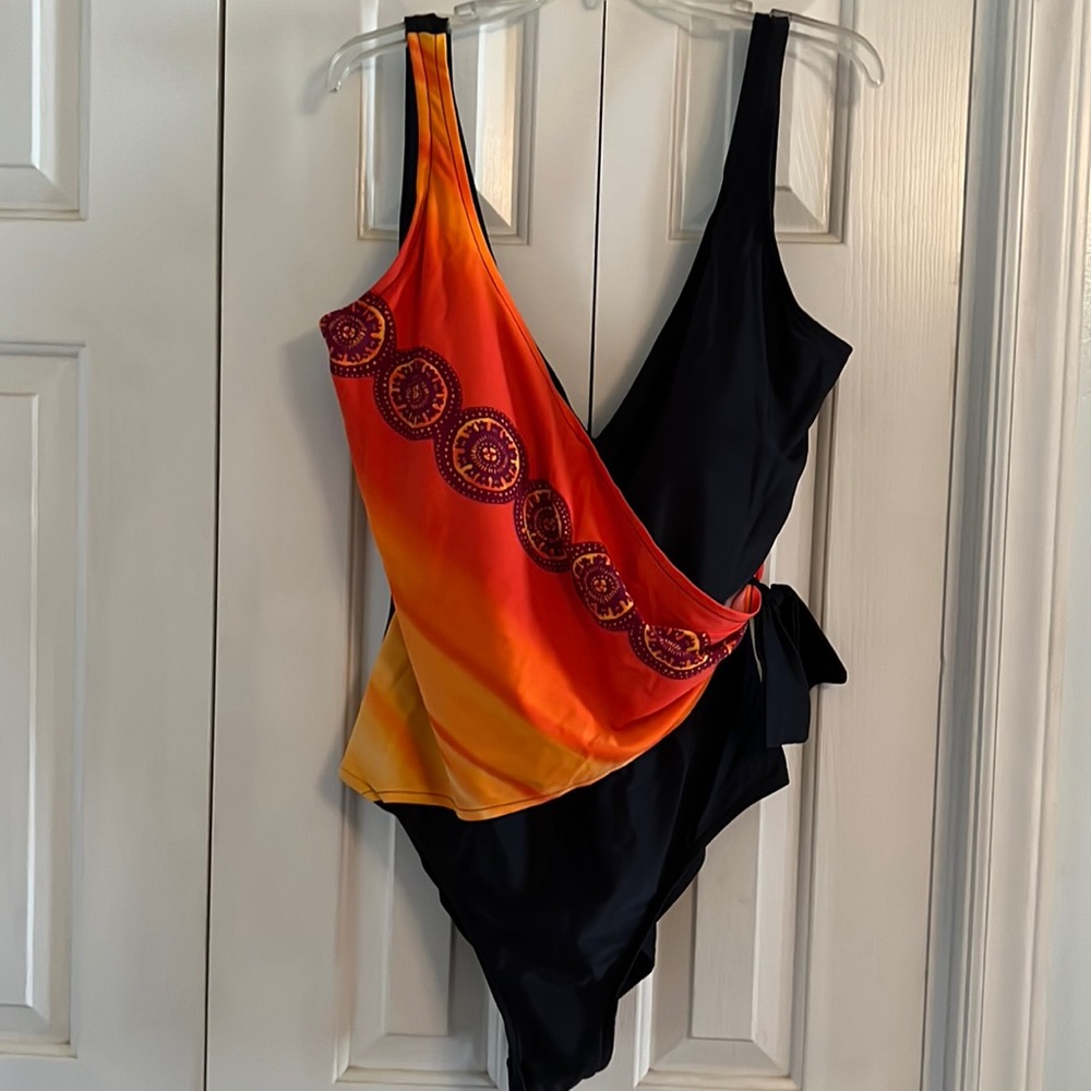 YBL Bathing Suit 22W With Matching Sarong